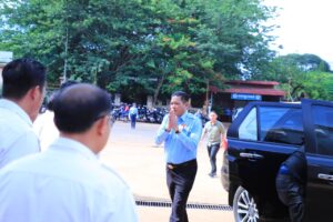Read more about the article ឯកឧត្តម ប៉ែន កុសល្យ អញ្ជើញសំណេះសំណាលជាមួយមន្ត្រីគណៈបក្សស្រុក-ឃុំ-ភូមិ នៃស្រុកមេមត់